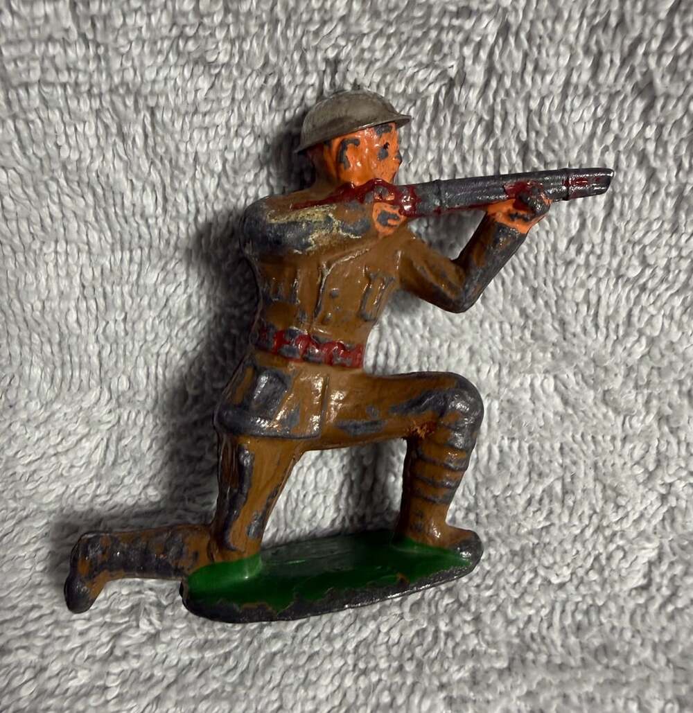 Barclay Vintage Lead Toy Soldier Kneeling Firing